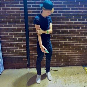 Meet your Posher, Jason